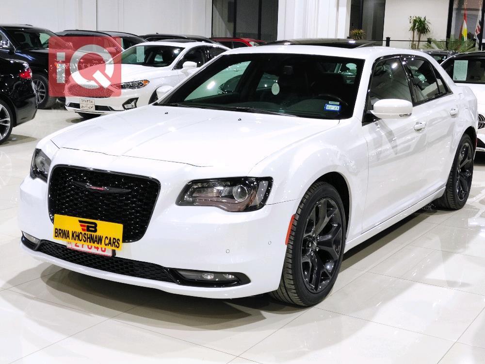 کرایسلەر 300